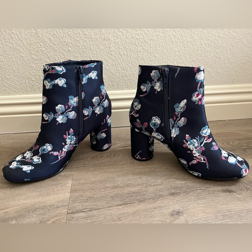UO Floral Ankle Boot